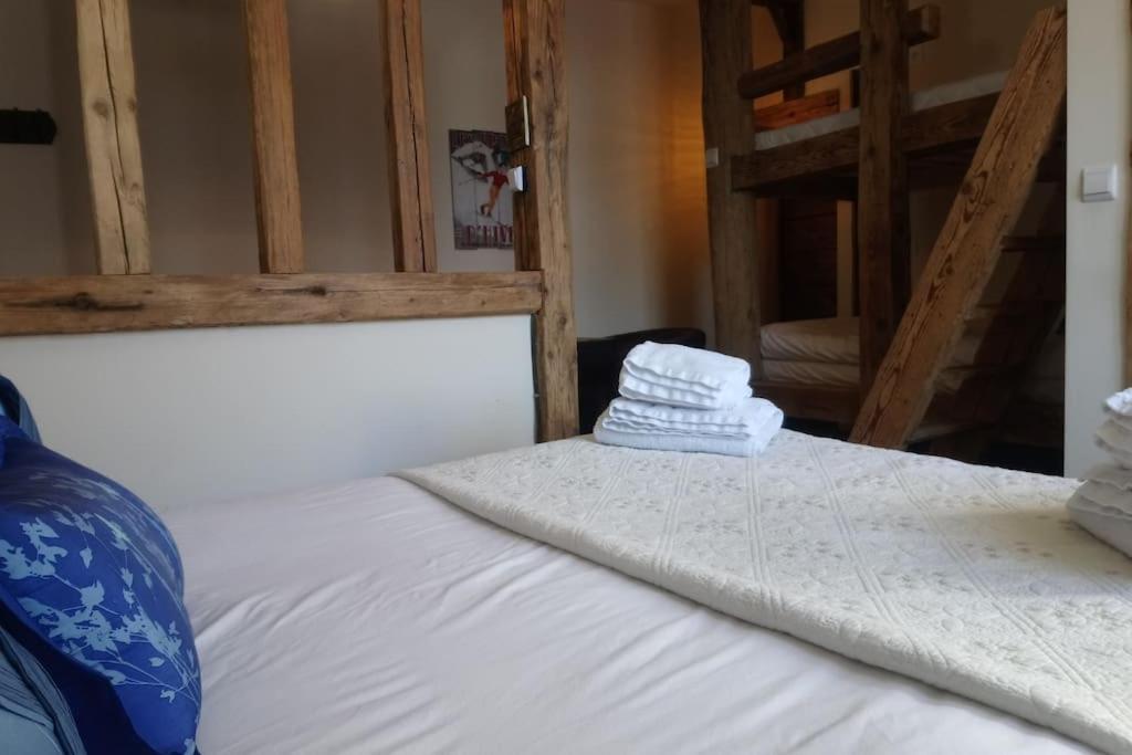 La Grange De Pimberty - Beautiful Apartments 27 Miles From Geneva Vailly Exteriör bild