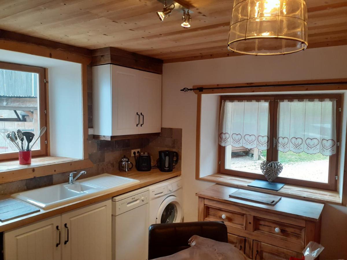 La Grange De Pimberty - Beautiful Apartments 27 Miles From Geneva Vailly Exteriör bild