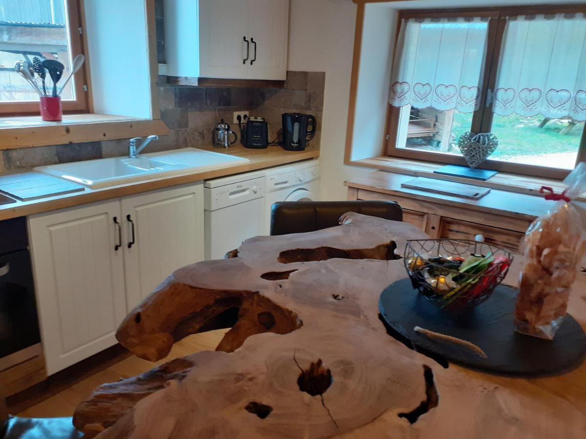 La Grange De Pimberty - Beautiful Apartments 27 Miles From Geneva Vailly Exteriör bild