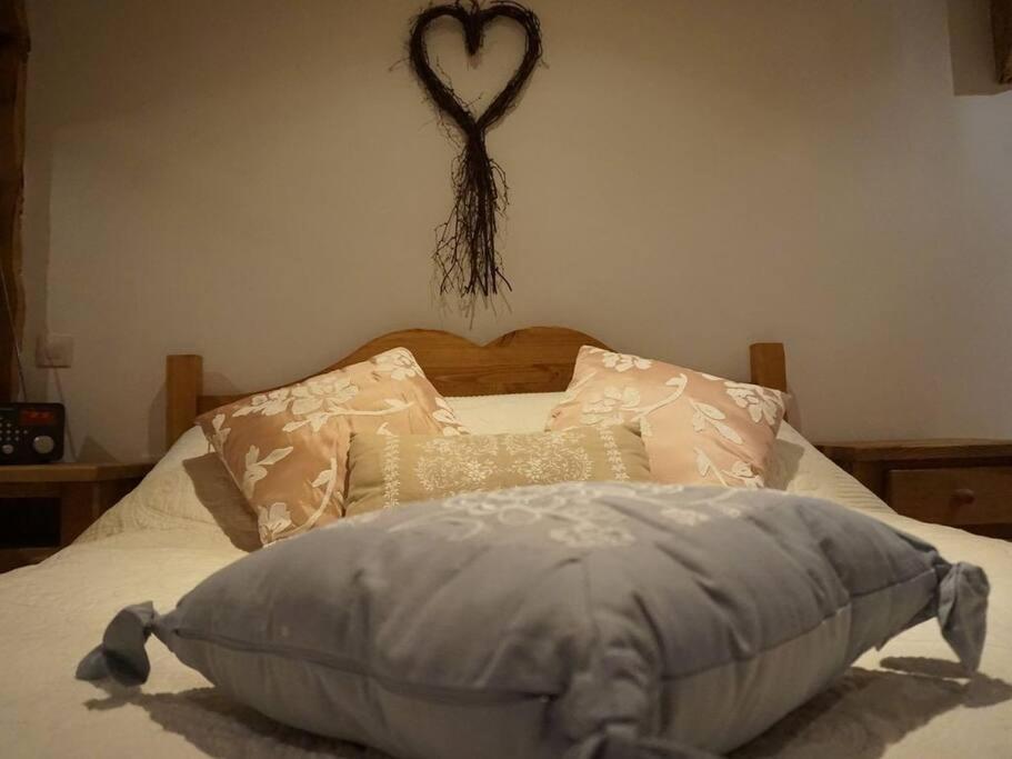 La Grange De Pimberty - Beautiful Apartments 27 Miles From Geneva Vailly Exteriör bild